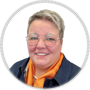  Astrid  Hau