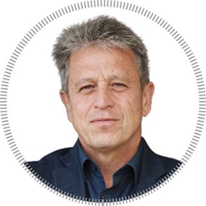  Dr. Raimund  Lassak